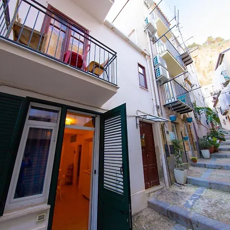 Maison Duomo Апартаменти Чефалу